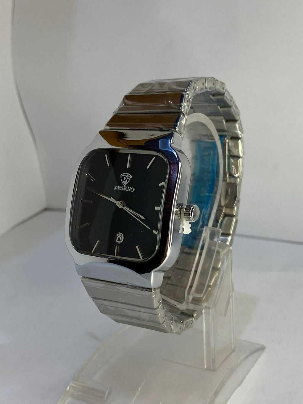 Dearno Luxury Black Dial Square Watch
