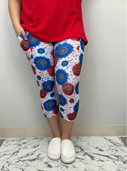 Patriotic Flower Capri Leggings w/Pockets - #4239-4241